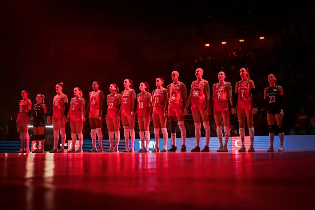 Filenin Sultanları Son 16 Kapak